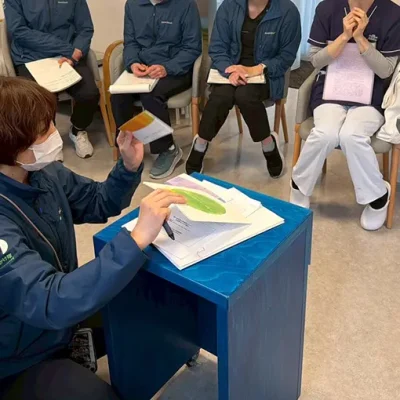 多職種で支える地域医療―3機関連携カンファレンスを開催しました(はしもと総合診療クリニック)